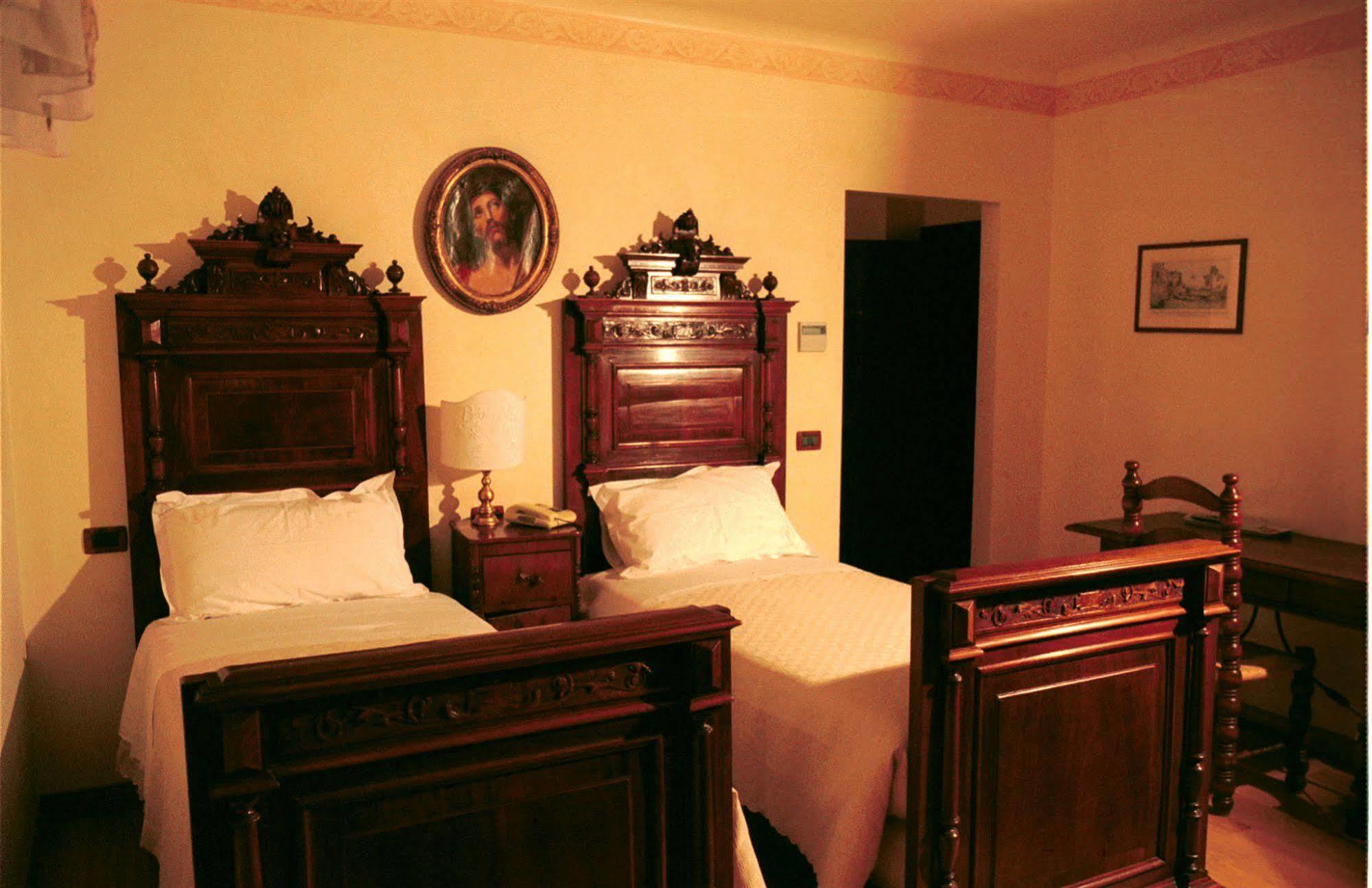 ماشيراتا Albergo Le Case المظهر الخارجي الصورة
